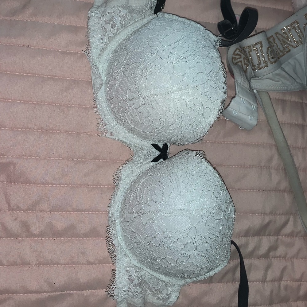 Victoria’s secret body bra